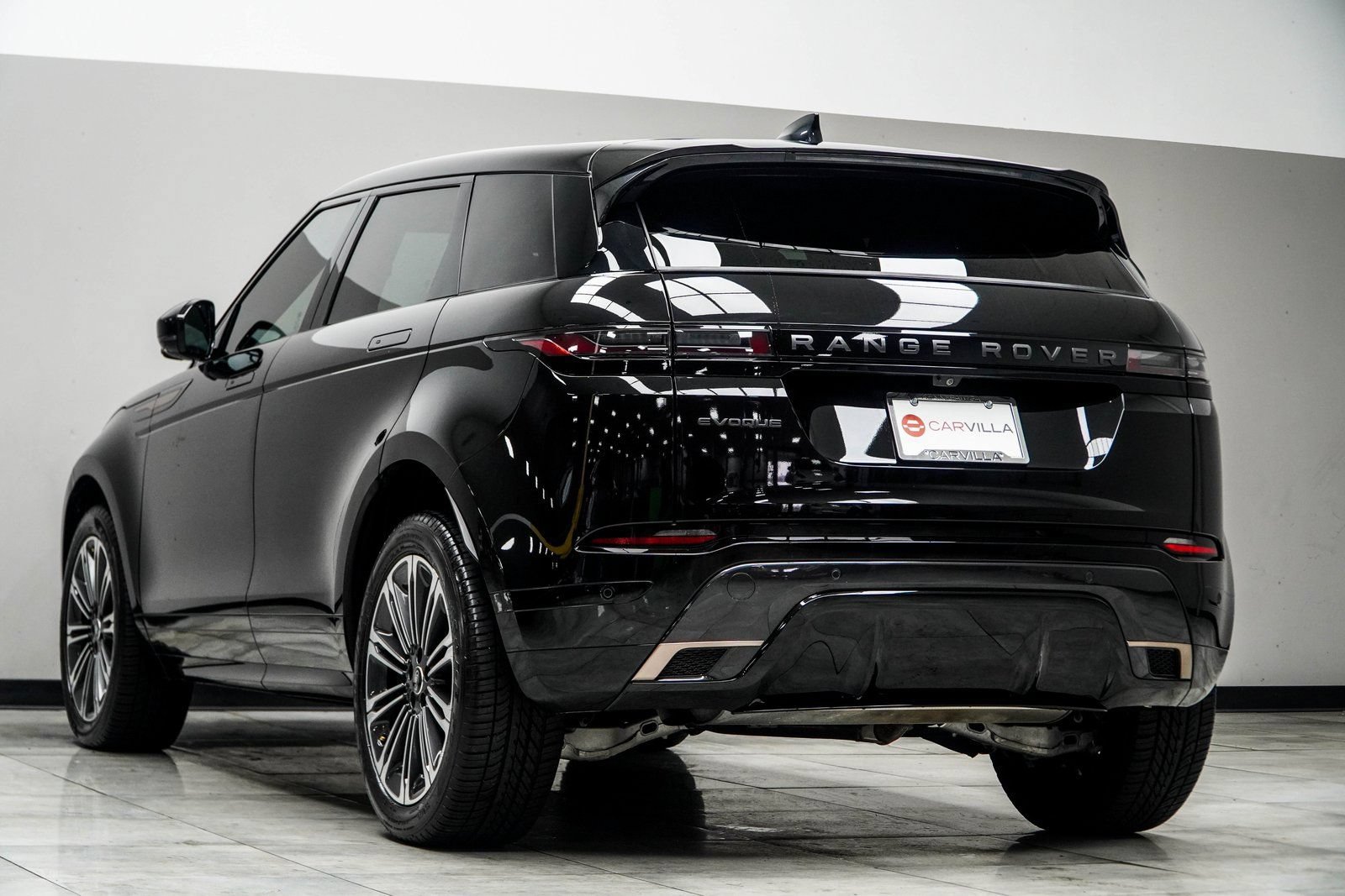 Used 2024 Land Rover Range Rover Evoque Dynamic SE AWD/4WD image 12