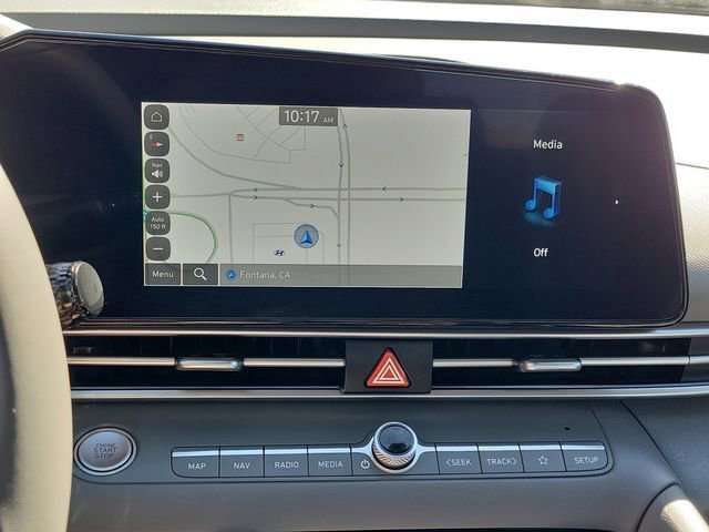 Certified 2025 Hyundai Elantra SEL image 9