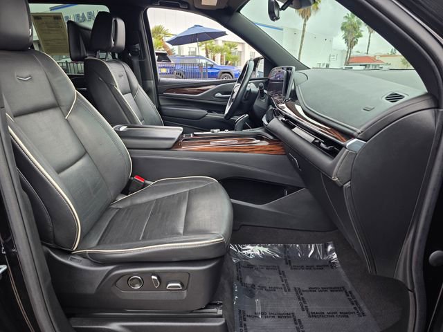 Used 2023 Cadillac Escalade Premium Luxury image 10