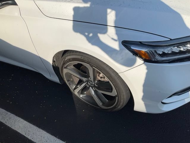 Used 2018 Honda Accord Sport image 3