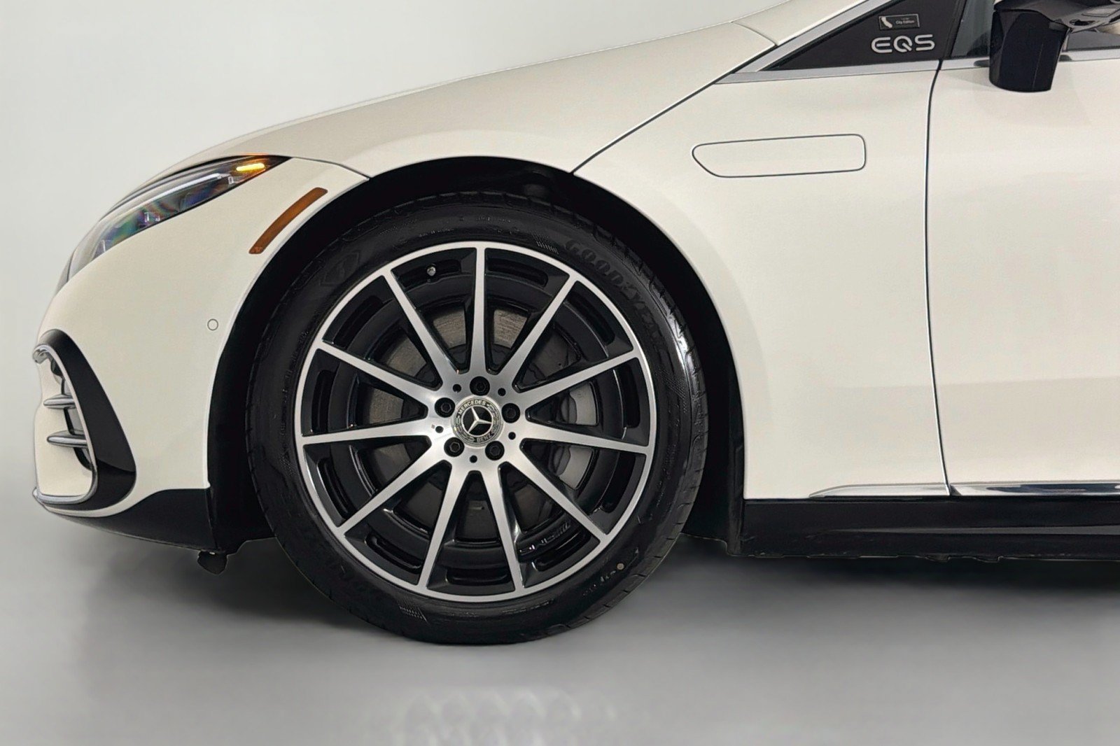 Certified 2023 Mercedes-Benz EQS 580 4MATIC Sedan image 15