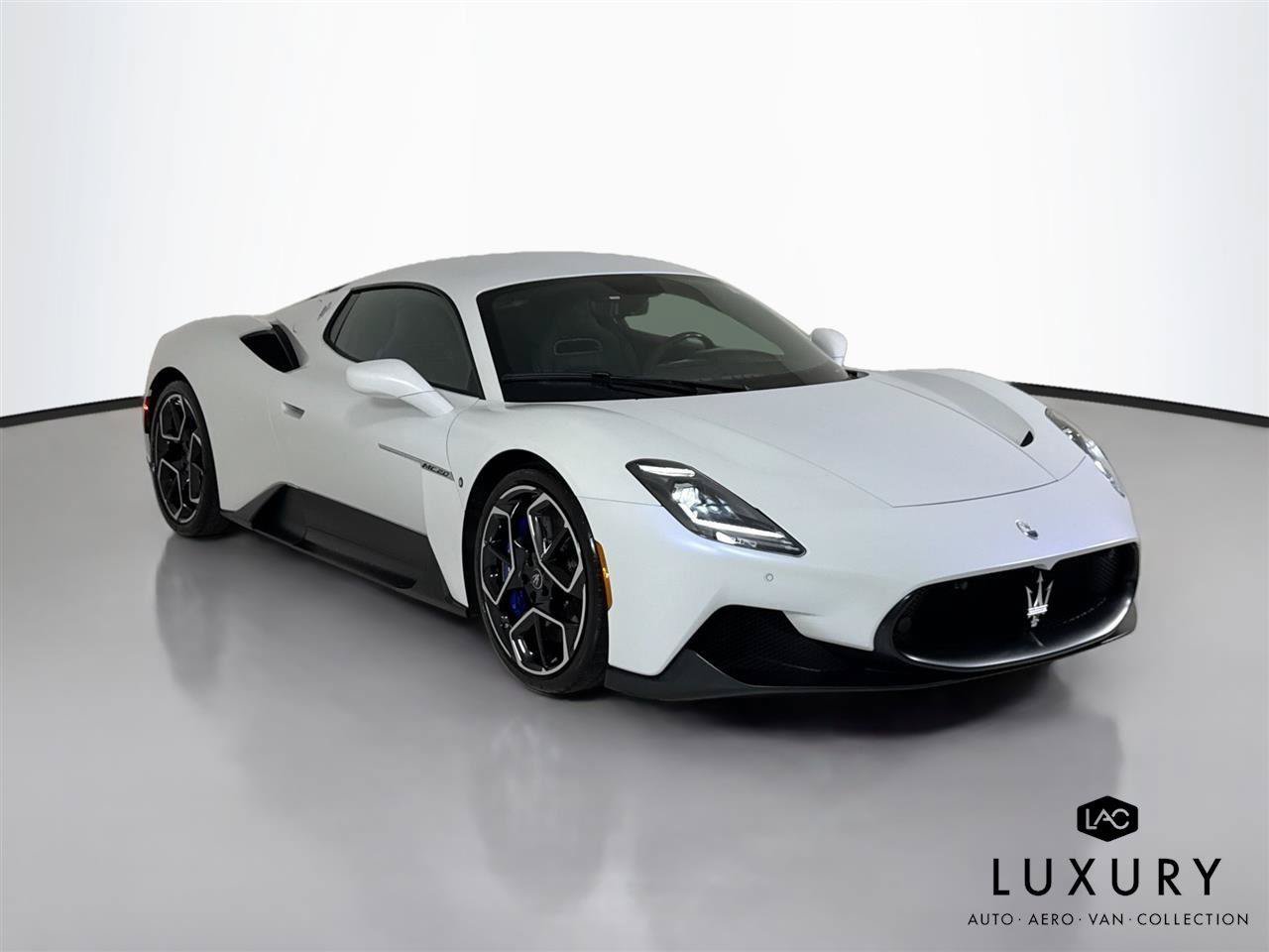 Used 2022 Maserati MC20 Coupe RWD image 3