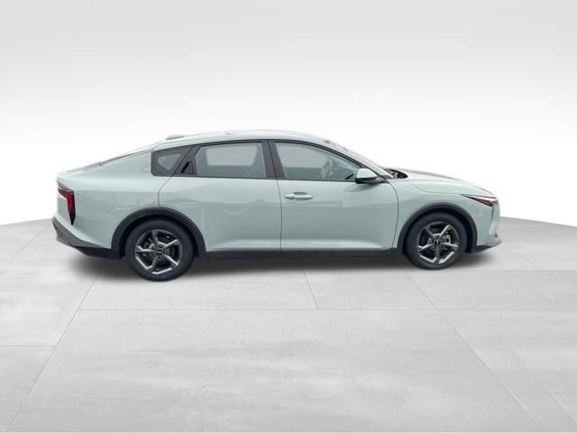 Certified 2025 Kia K4 LXS image 8