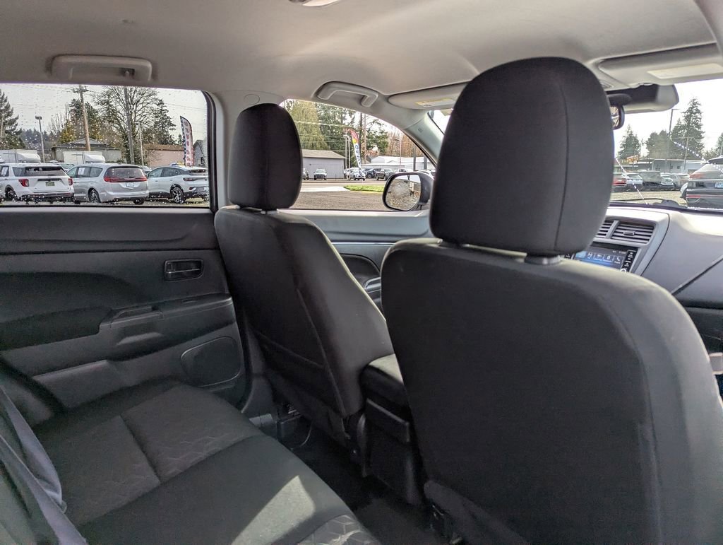 Used 2025 Mitsubishi Outlander Sport ES image 30