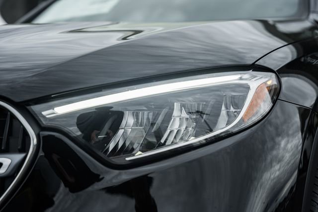 New 2026 Mercedes-Benz GLC 300 4MATIC image 14