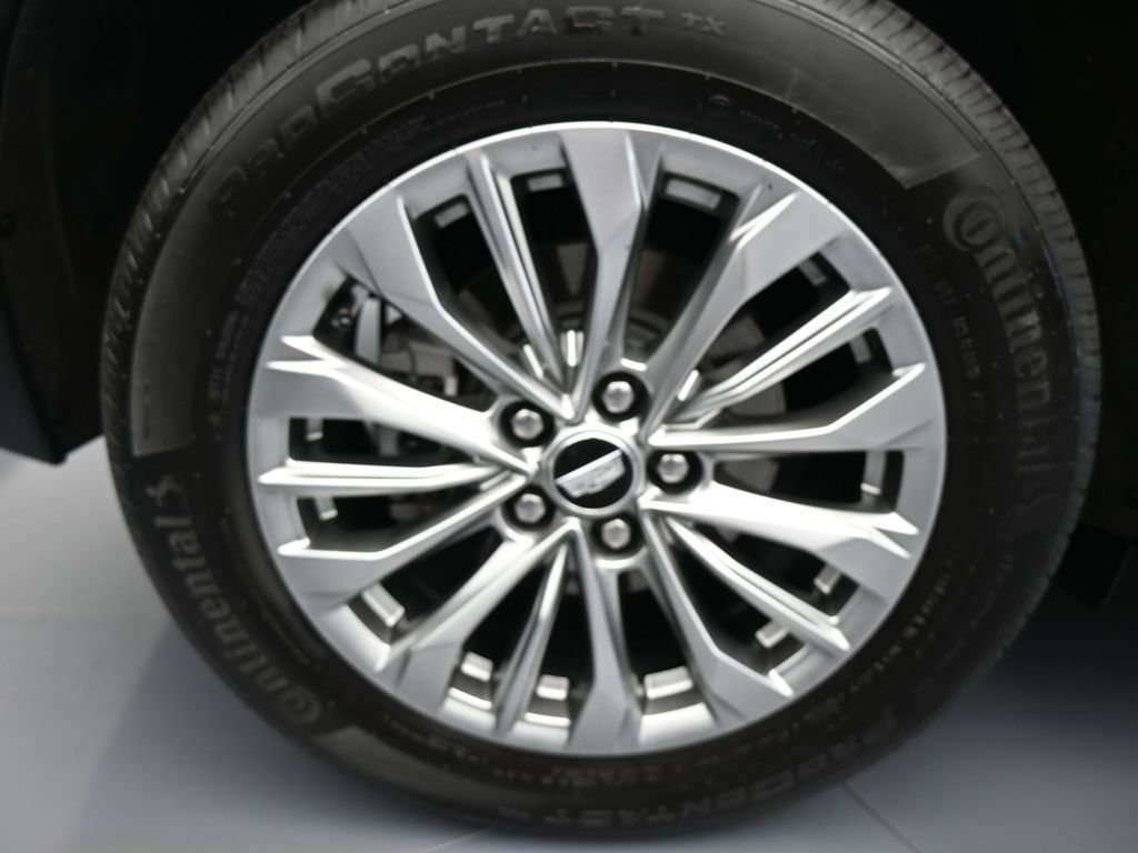 Used 2024 Cadillac XT4 Premium Luxury image 46
