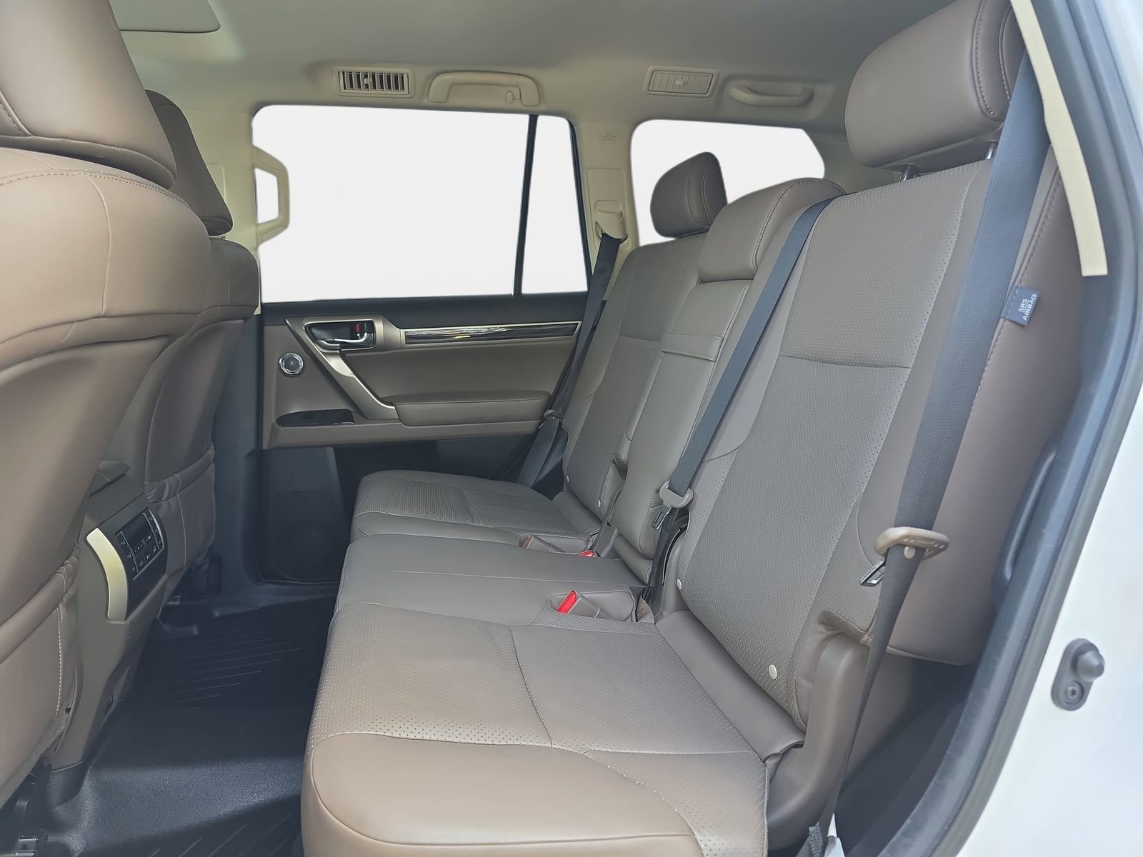 Used 2020 Lexus GX 460 Luxury w/ Accessory Package image 14