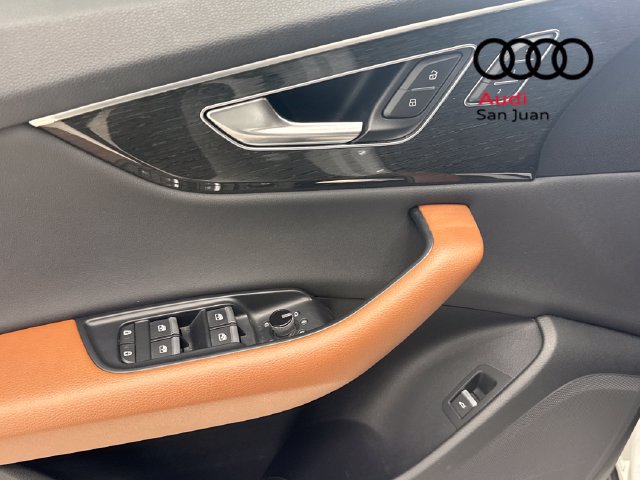 Used 2020 Audi Q8 Premium w/ Black Optic Package AWD/4WD image 29