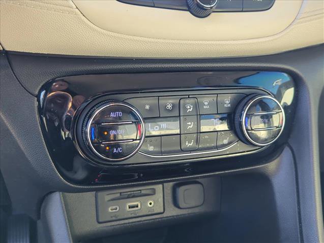 Used 2020 Buick Encore GX Essence w/ Advanced Technology Package FWD image 16