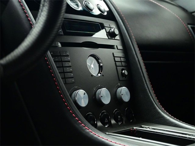 Used 2007 Aston Martin V8 Vantage Coupe image 12
