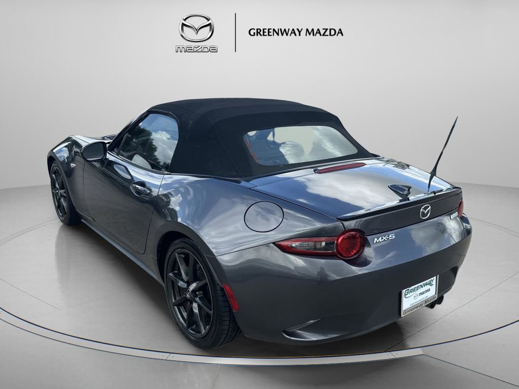 Used 2016 MAZDA MX-5 Miata Club RWD image 6
