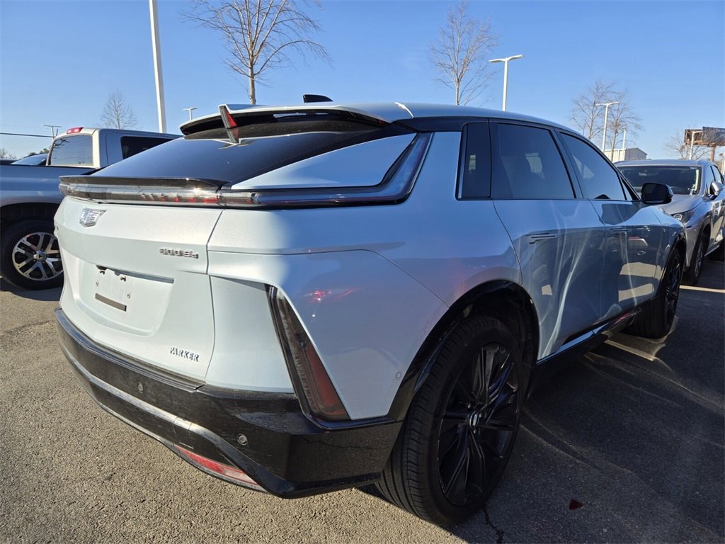 Used 2025 Cadillac Lyriq Sport image 4