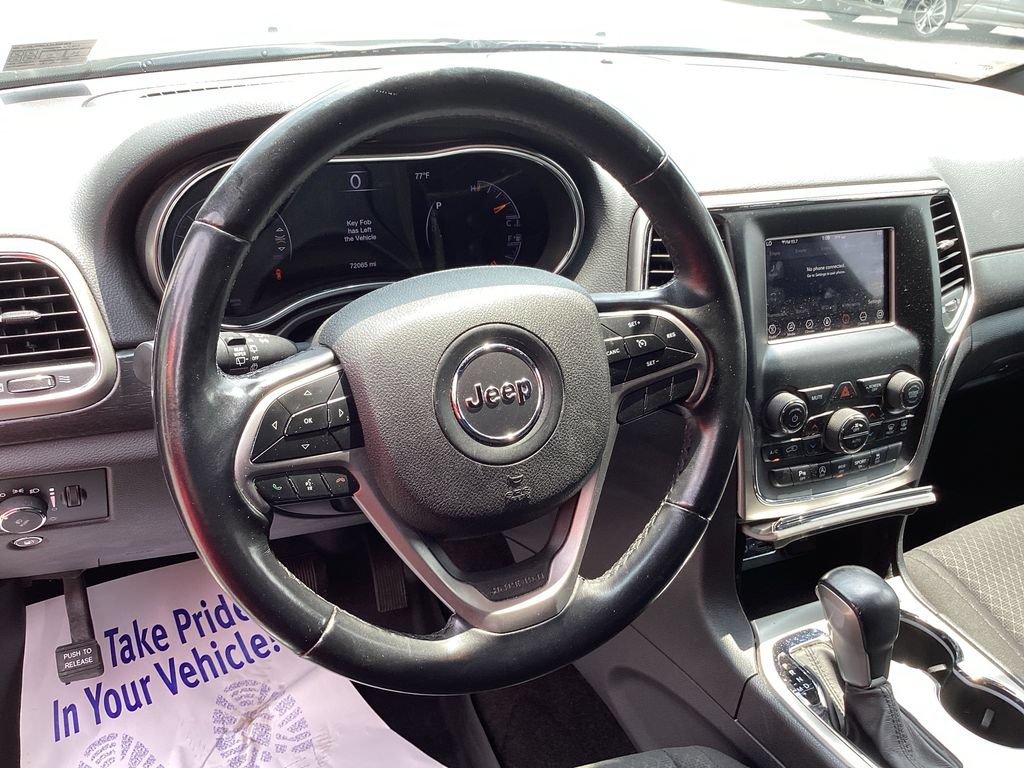 Used 2018 Jeep Grand Cherokee Laredo AWD/4WD image 15