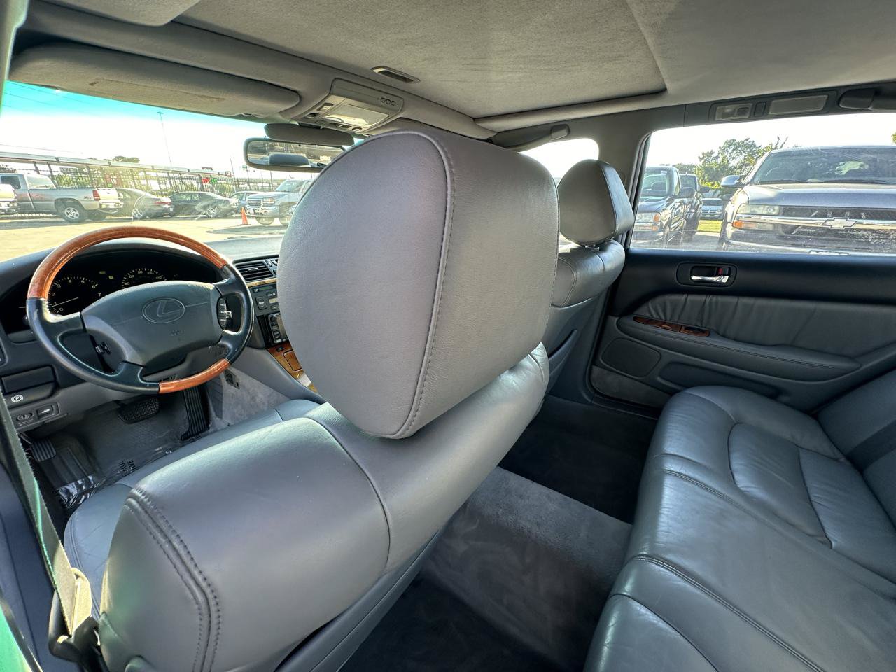 Used 1999 Lexus LS 400 w/ Premium Pkg RWD image 61