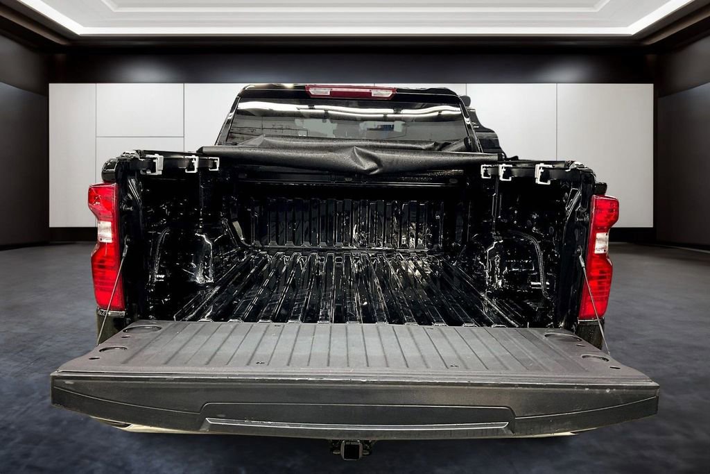 Used 2024 Chevrolet Silverado 1500 LT image 7