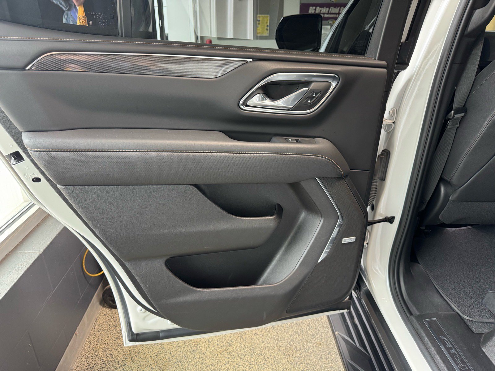 Used 2023 GMC Yukon AT4 w/ Max Trailering Package AWD/4WD image 13