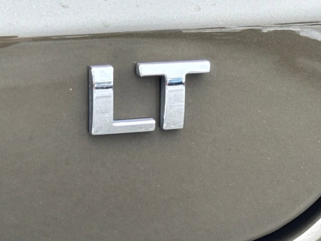 Used 2024 Chevrolet Trax LT w/ Sunroof Package image 23