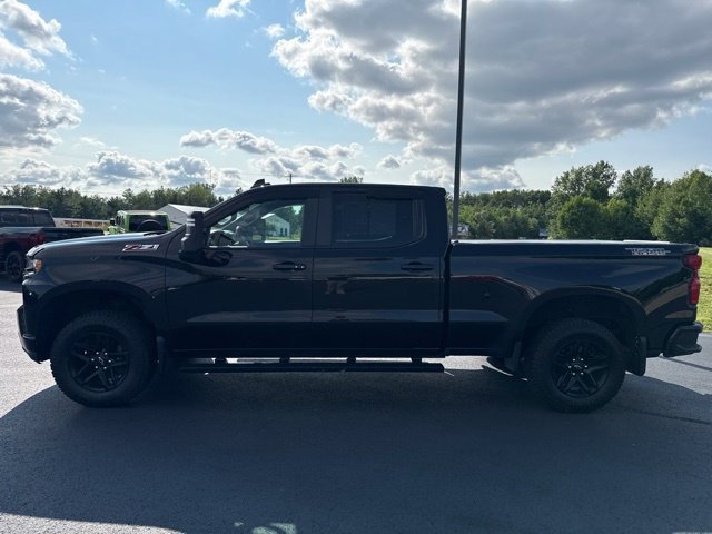 Used 2021 Chevrolet Silverado 1500 LT Trail Boss w/ Convenience Package II AWD/4WD image 3