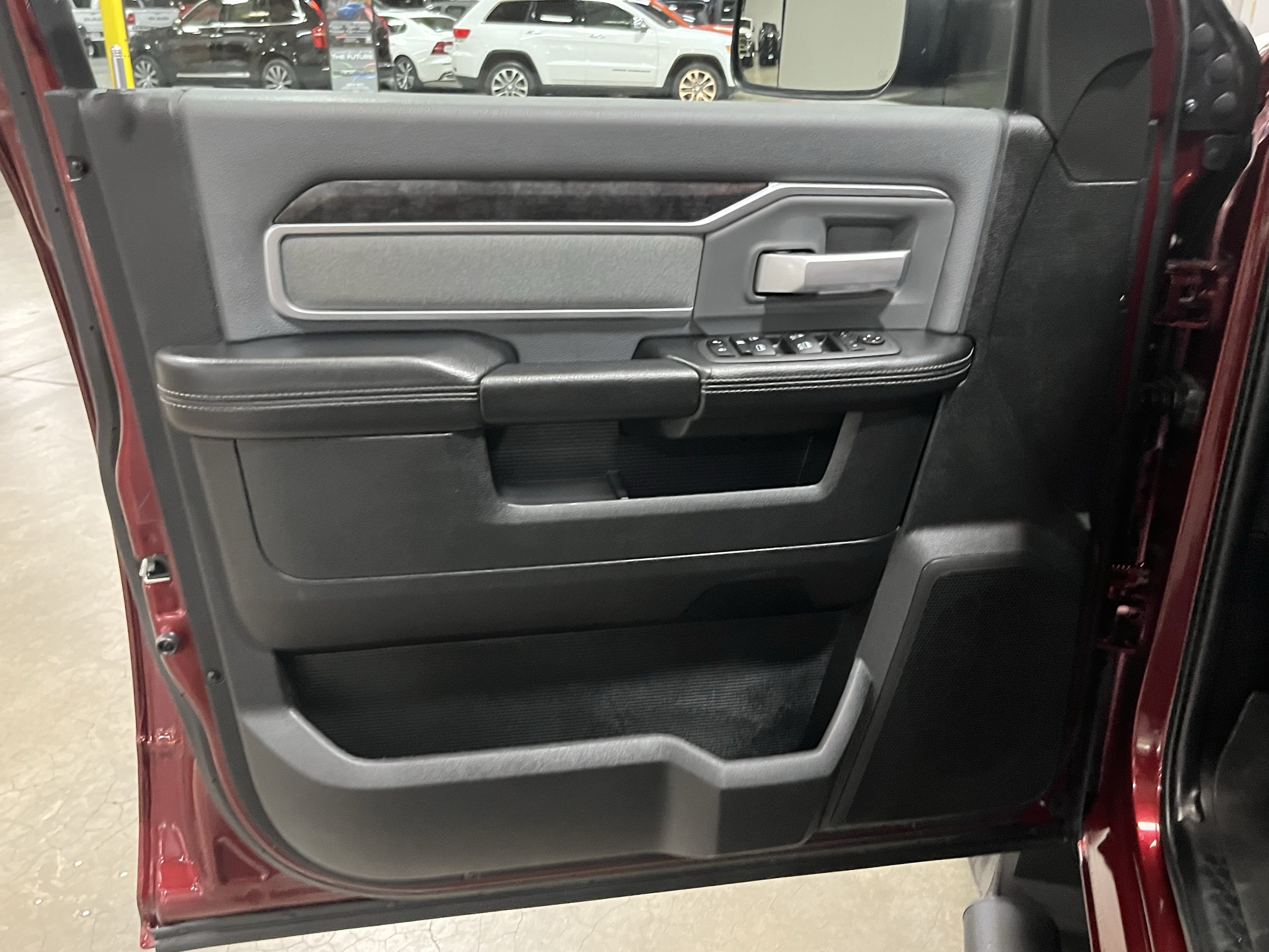 Certified 2022 RAM 2500 Big Horn AWD/4WD image 17