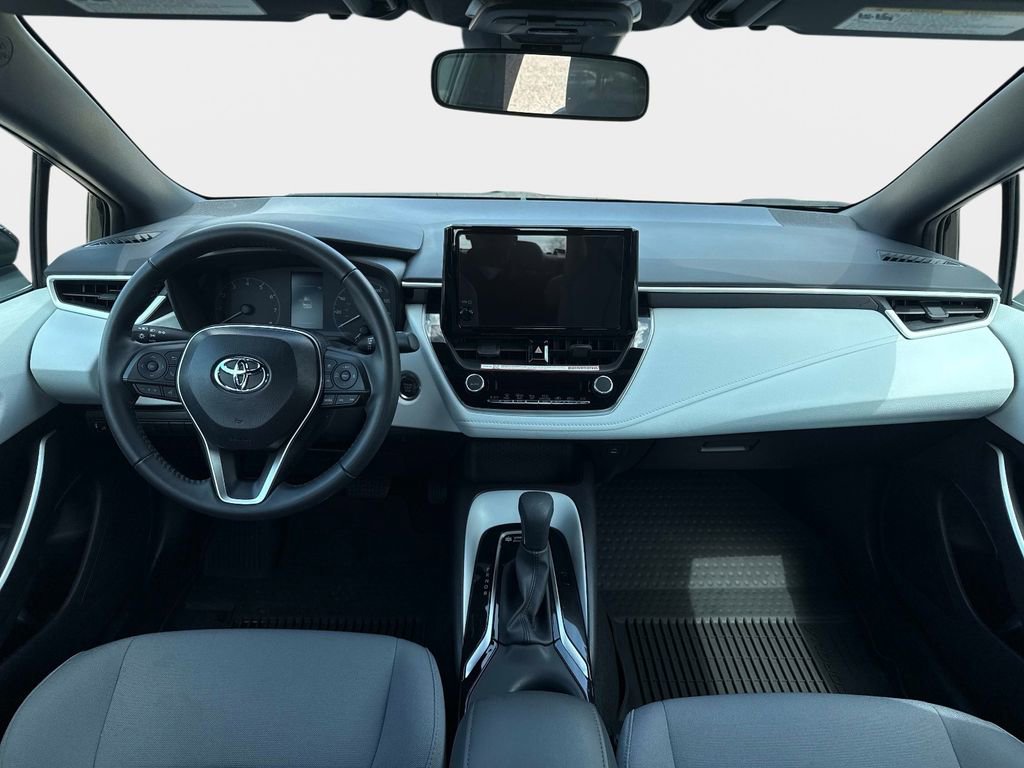 Used 2025 Toyota Corolla SE image 15