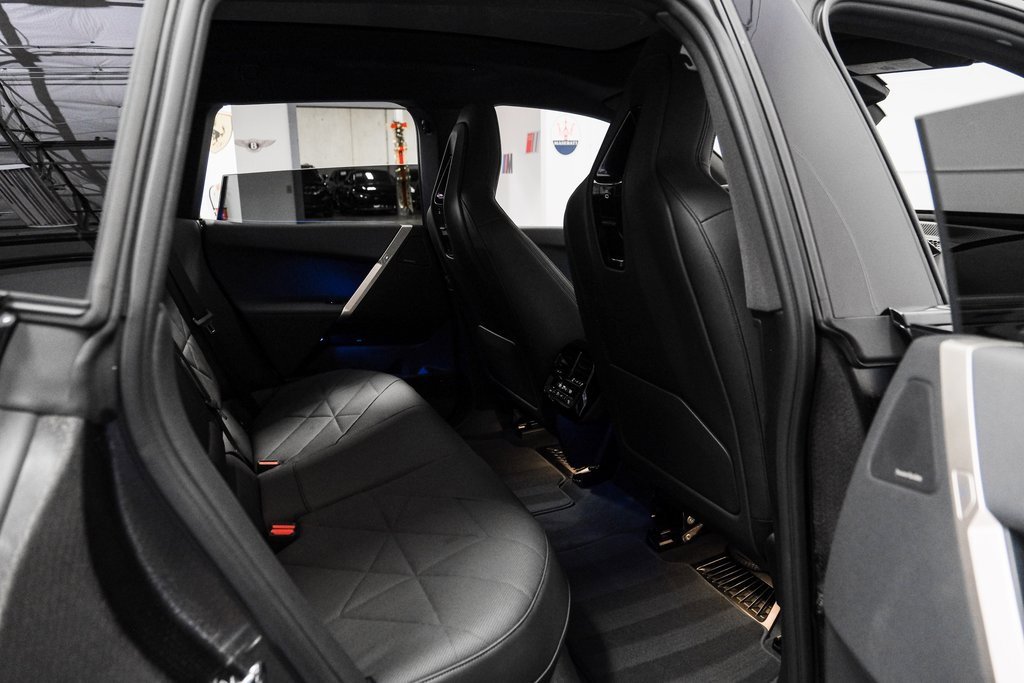 Used 2025 BMW iX xDrive50 image 38