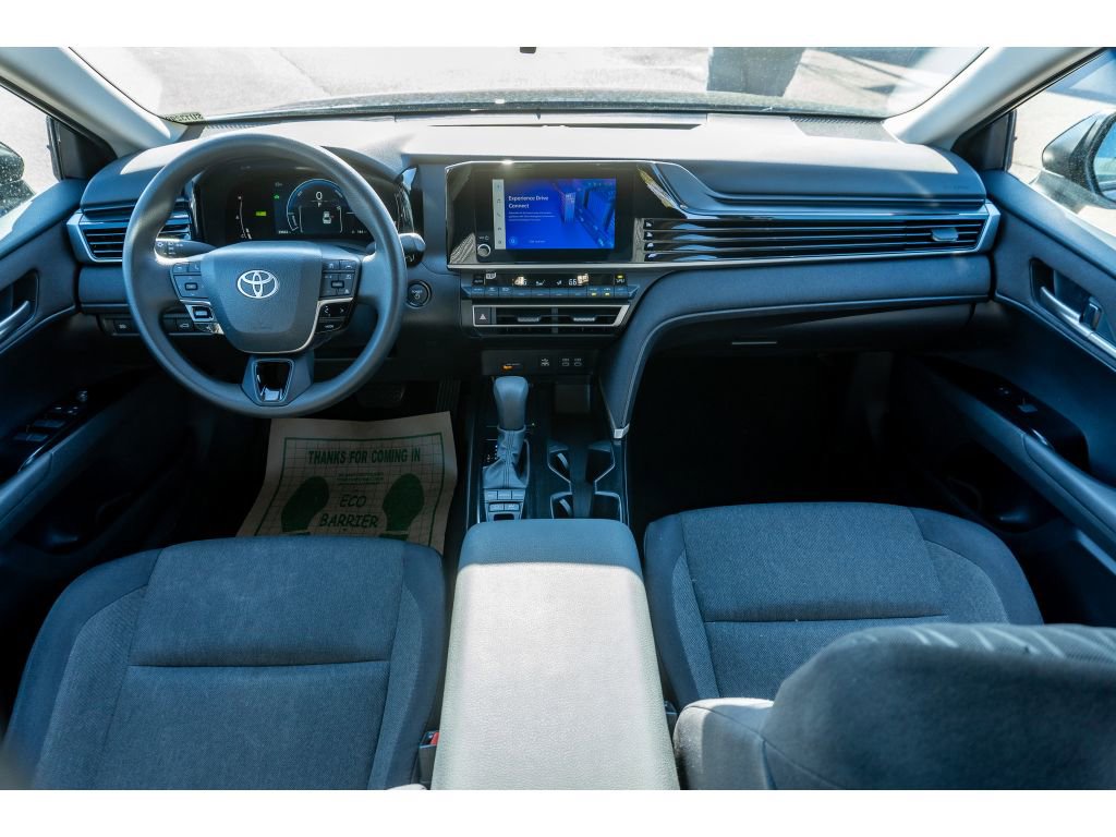 Used 2025 Toyota Camry LE FWD image 19