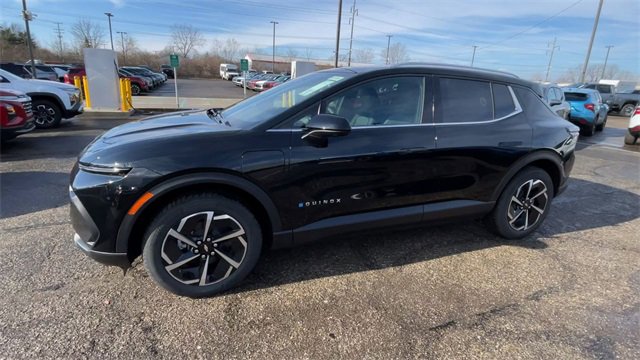 New 2026 Chevrolet Equinox EV LT image 6