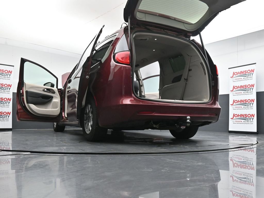 Used 2021 Chrysler Voyager Lxi image 30