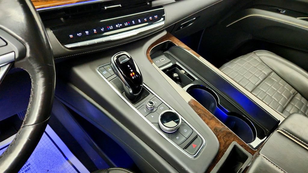 Used 2021 Cadillac Escalade ESV Premium Luxury Platinum w/ Heavy-Duty Trailer Package AWD/4WD image 17