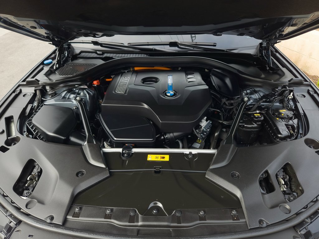 Used 2018 BMW 530e image 25