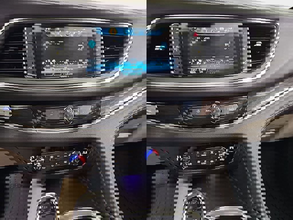 Used 2018 Buick Enclave Premium w/ Experience Buick Package image 23