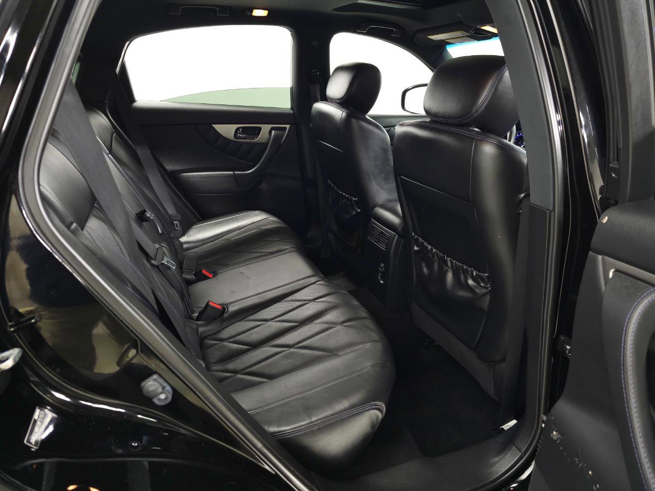Used 2016 INFINITI QX70 AWD w/ Premium Package image 13