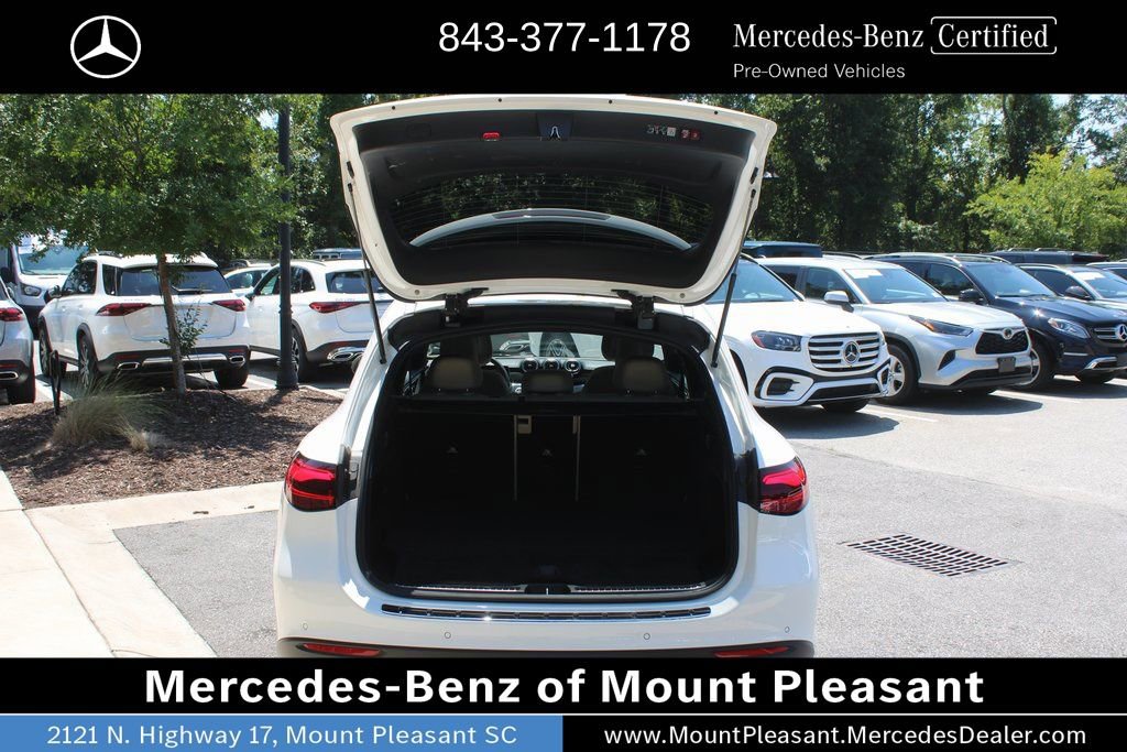 Used 2025 Mercedes-Benz GLC 350e 4MATIC image 7