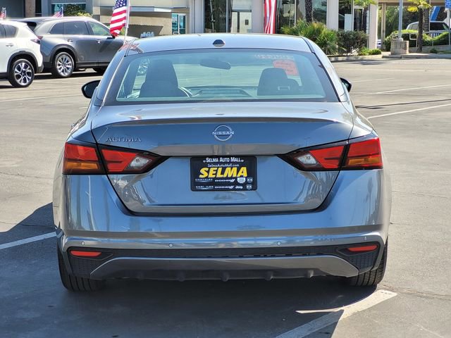 Used 2025 Nissan Altima 2.5 SV FWD image 6