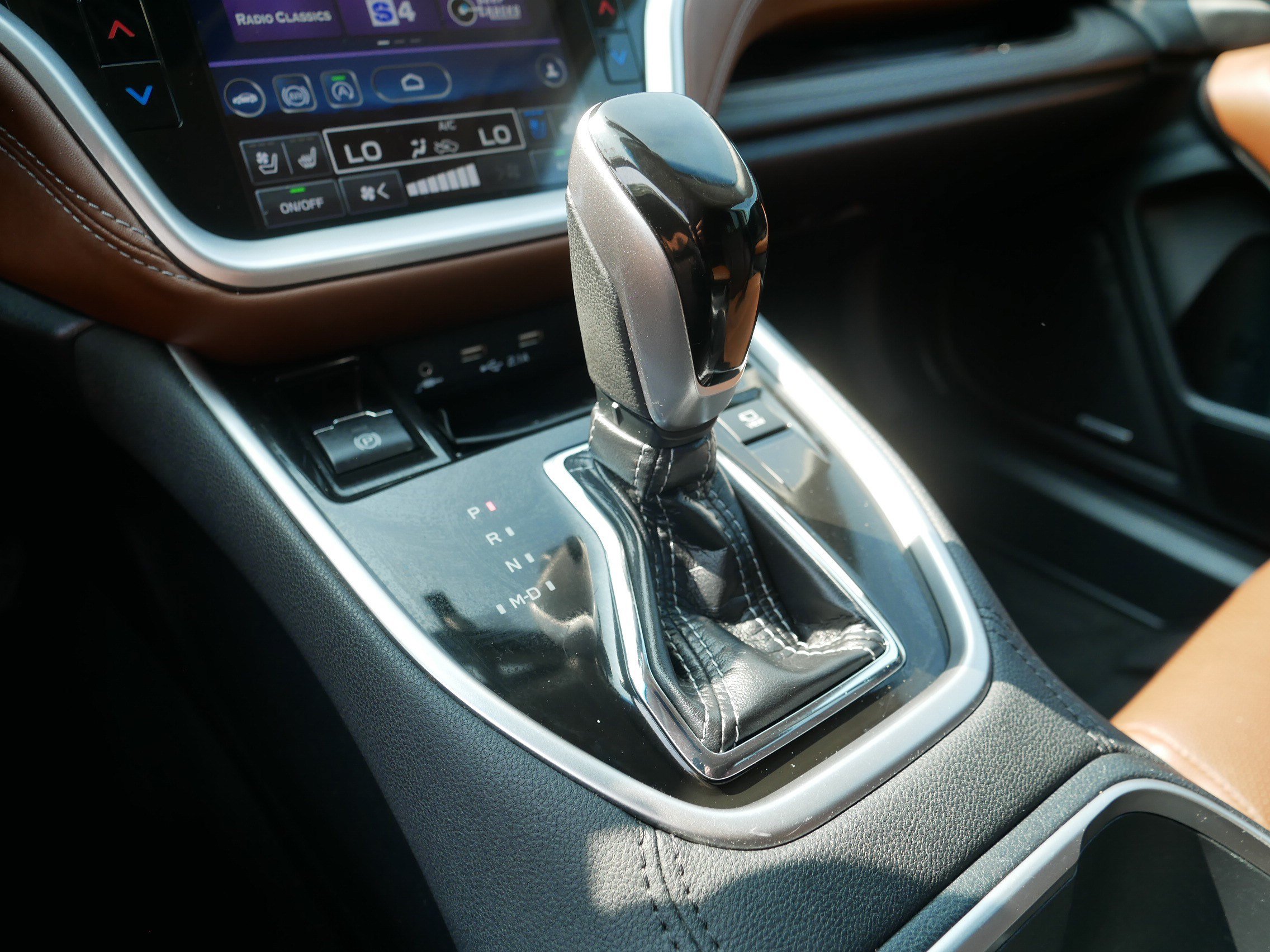 Used 2021 Subaru Outback Touring w/ Popular Package #2 AWD/4WD image 24