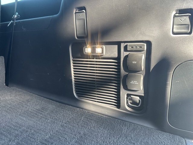 Used 2025 Ford Expedition Max Platinum w/ Driver's Package image 31