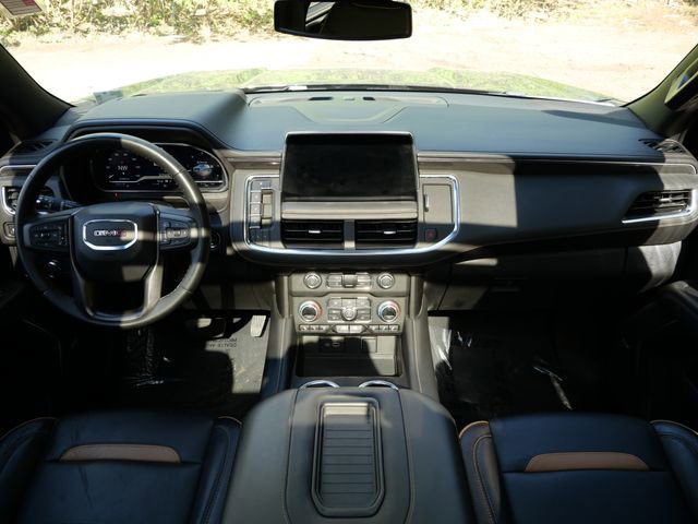 Used 2024 GMC Yukon AT4 w/ AT4 Premium Plus Package AWD/4WD image 16