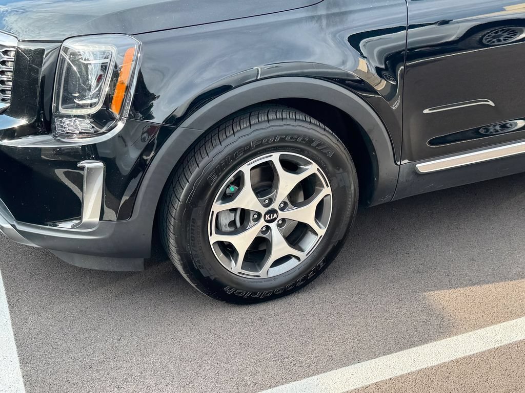 Used 2020 Kia Telluride EX AWD/4WD image 4