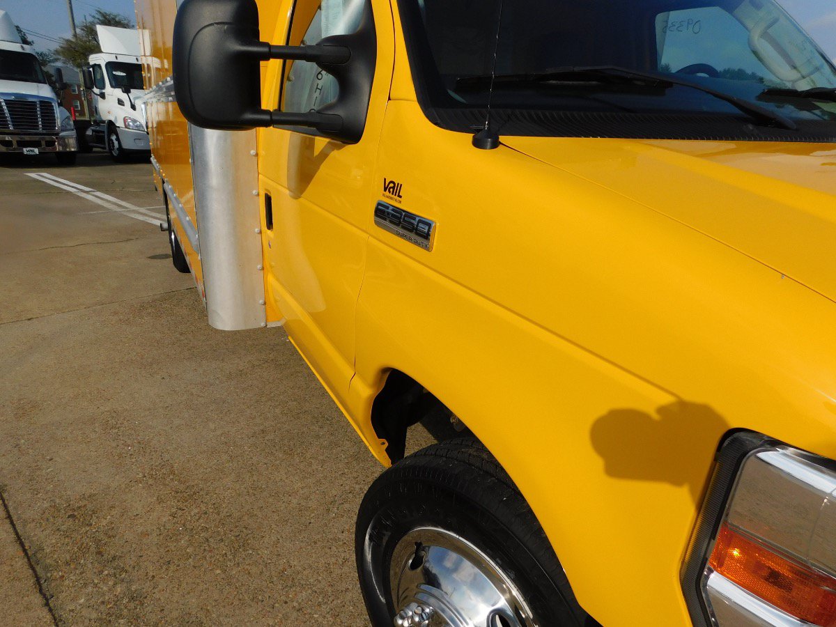 Used 2022 Ford E-350 and Econoline 350 Super Duty RWD image 6