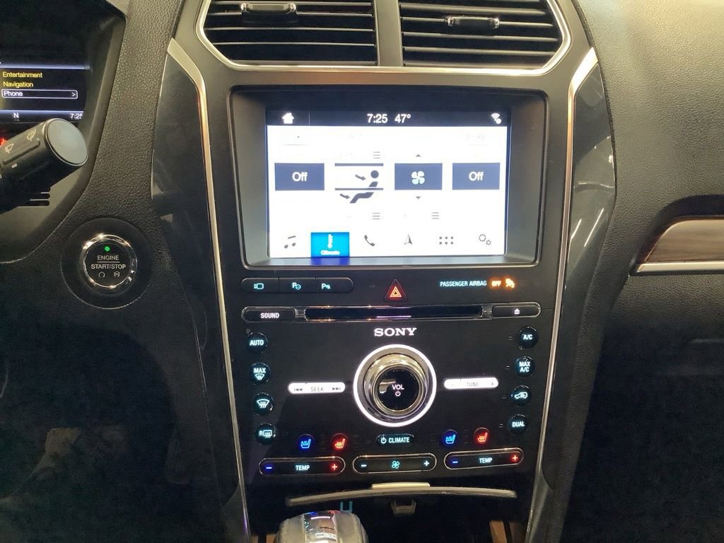 Used 2018 Ford Explorer Limited w/ Equipment Group 301A AWD/4WD image 18