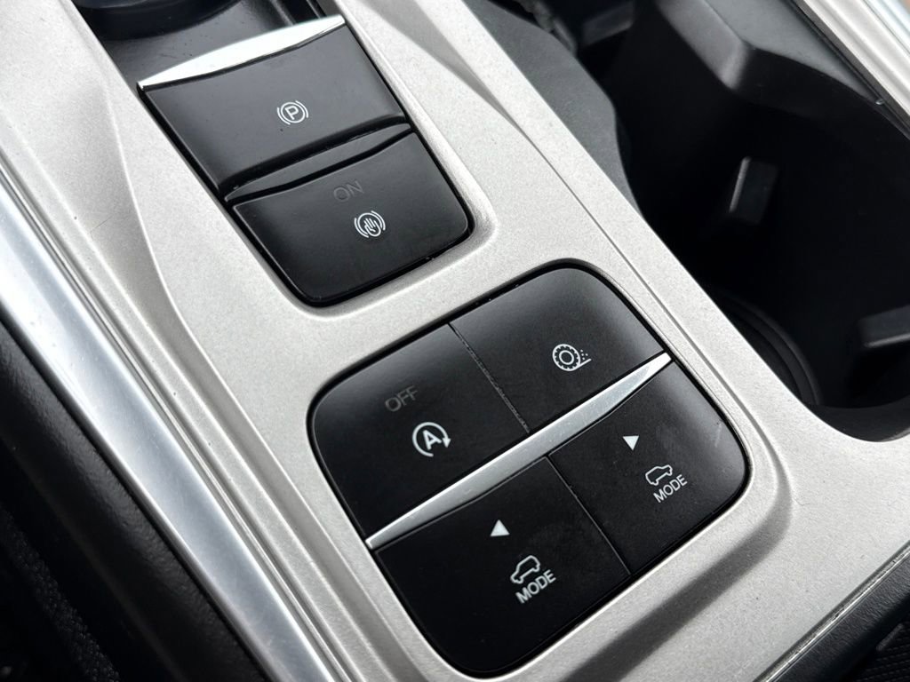 Used 2021 Ford Explorer XLT w/ Equipment Group 202A image 31