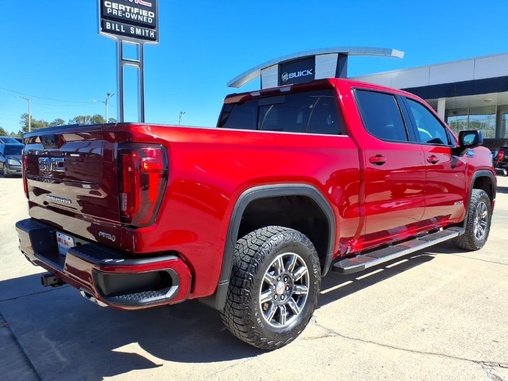 Used 2024 GMC Sierra 1500 AT4 w/ AT4 Premium Package AWD/4WD image 7