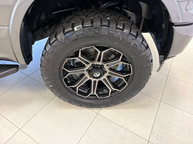Certified 2019 Ford F150 XLT w/ Equipment Group 302A Luxury AWD/4WD image 31
