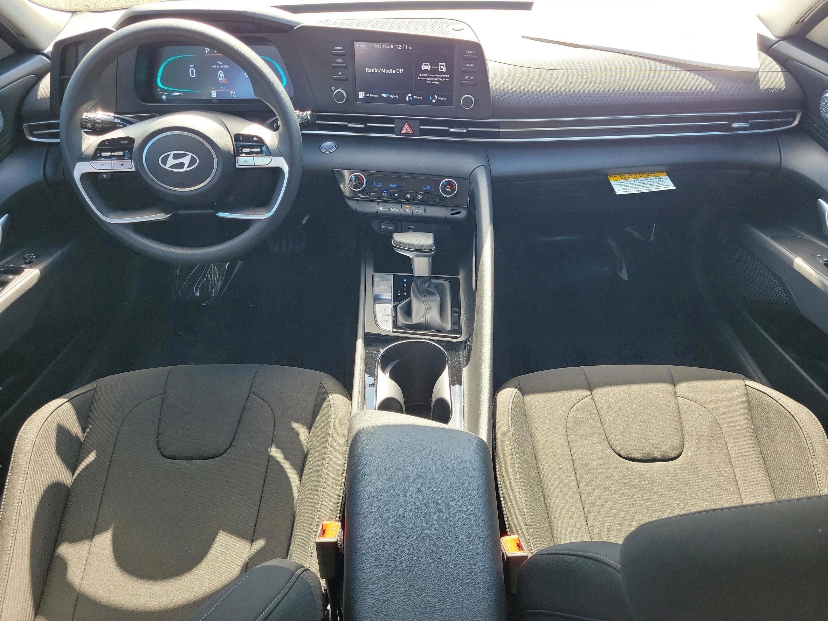 New 2026 Hyundai Elantra Blue image 32