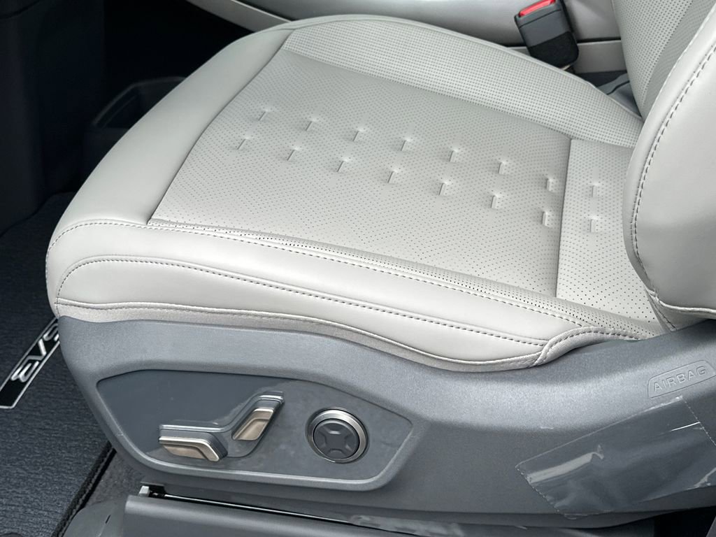 New 2026 Kia EV9 Wind image 21