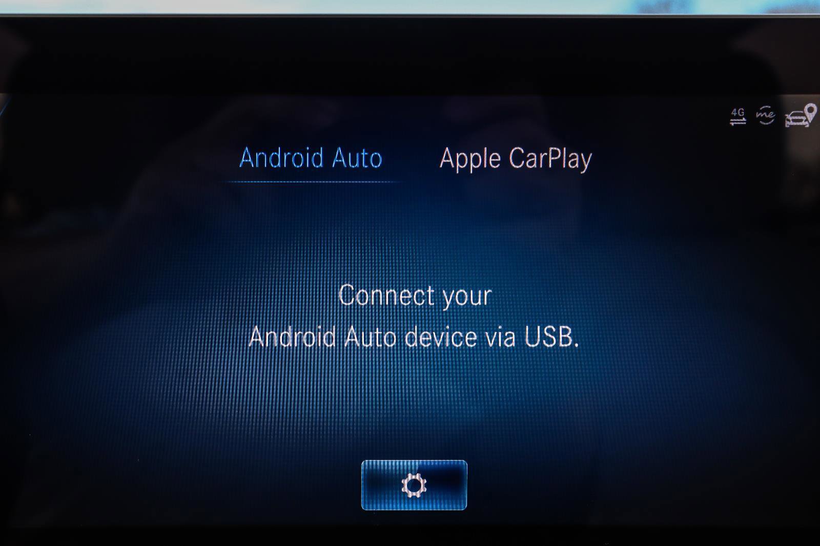 Used 2021 Mercedes-Benz GLC 300 4MATIC image 9