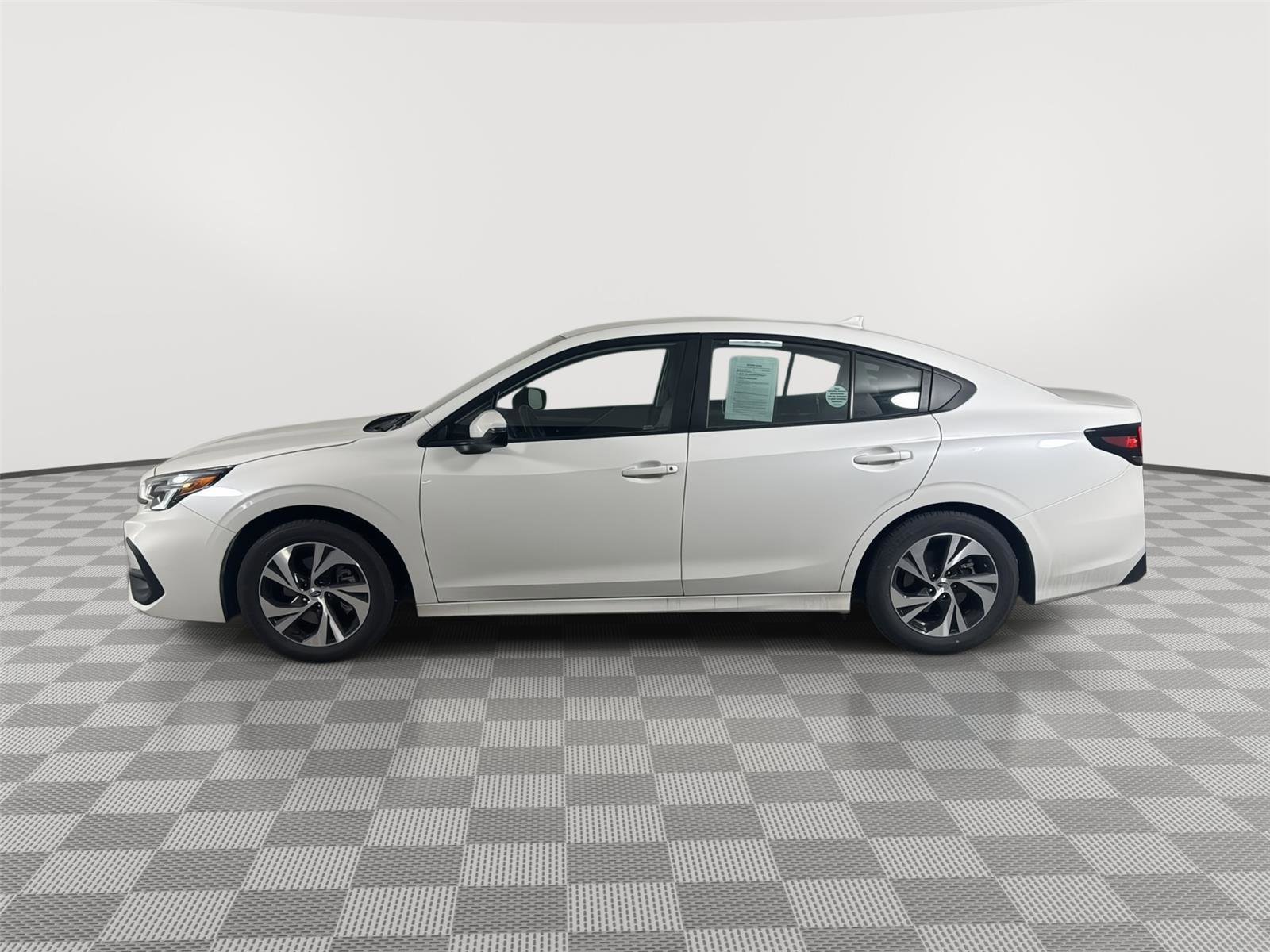 Certified 2025 Subaru Legacy Premium w/ Popular Package #1A AWD/4WD image 4