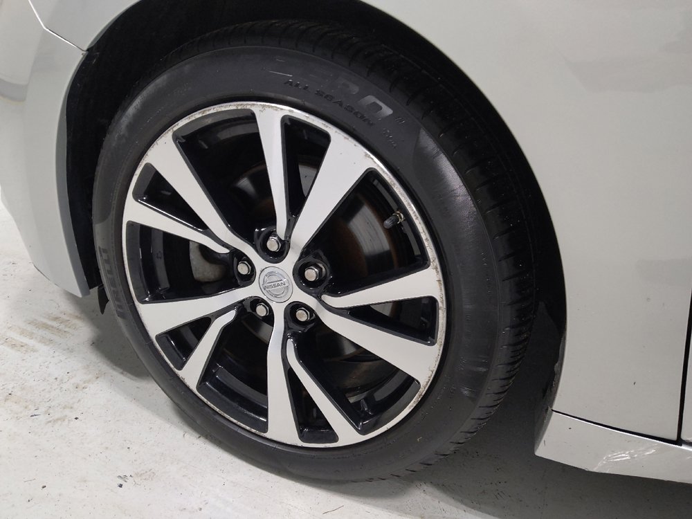Used 2018 Nissan Maxima 3.5 SV image 31