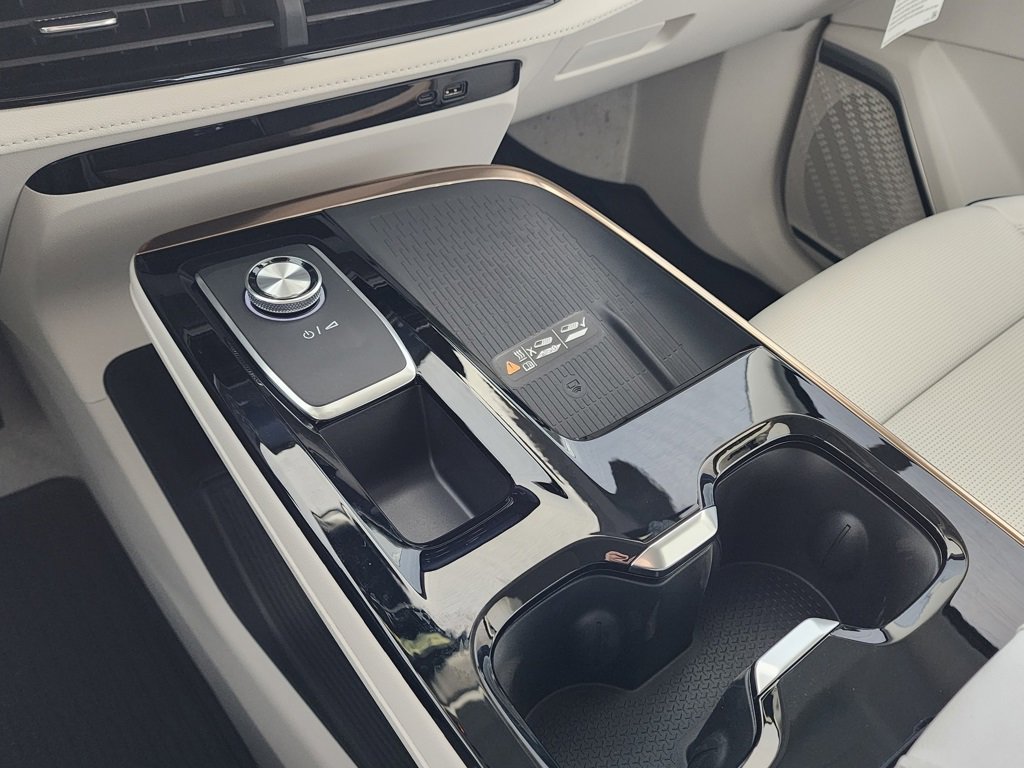 New 2026 Buick Enclave Avenir w/ Super Cruise Package image 32