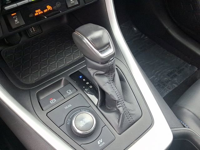 Used 2023 Toyota RAV4 XSE image 17